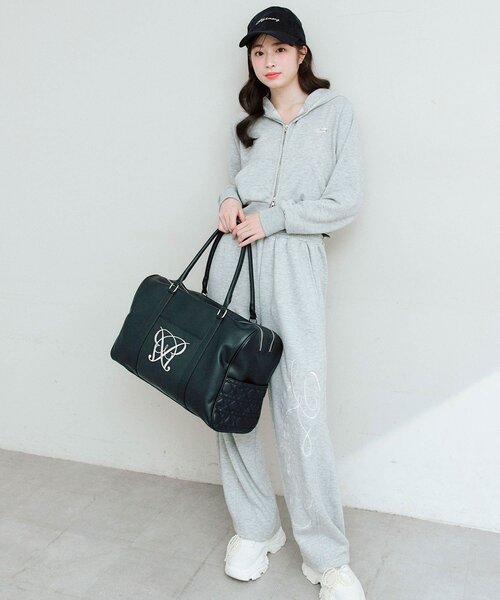 OLIVE des OLIVE(オリーブデオリーブ)の「Aimerianejoieロゴキャリーオンボストンバッグ(ボストンバッグ・レディース・ベージュ/ブラック・FREE)」の18枚目の写真