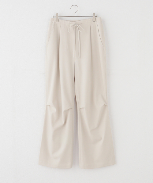 U by SPICK&SPAN(ユーバイスピックアンドスパン)の「le/ル DRAWSSTRING EASY PANTS(スラックス・レディース・ベージュ・SMALL)」の8枚目の写真