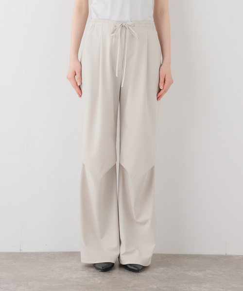 U by SPICK&SPAN(ユーバイスピックアンドスパン)の「le/ル DRAWSSTRING EASY PANTS(スラックス・レディース・ベージュ・SMALL)」の12枚目の写真
