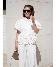 BeBeoD（べベッド）の「デニムパールボタンフリルヘムシャツ（Tシャツ/カットソー）」