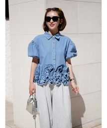 BeBeoD（べベッド）の「デニムパールボタンフリルヘムシャツ（Tシャツ/カットソー）」