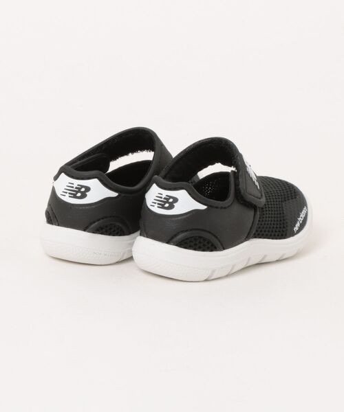 NEW BALANCE(ニューバランス)の「ニューバランス サンダル I208(ベビーシューズ/ベビーソックス・キッズ・ブラック・16.0cm/13.0cm/14.0cm/16.5cm/15.0cm/13.5cm/15.5cm/14.5cm/12.5cm/12.0cm)」の2枚目の写真