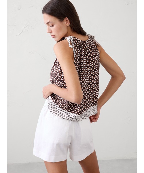 BANANA REPUBLIC FACTORY STORE(バナナリパブリック ファクトリーストア)の「BANANA REPUBLIC FACTORY STORE シルキータイショルダータンクトップ(タンクトップ・レディース・ブラック/ブラウン/マルチ・S/M/L/XS)」の8枚目の写真