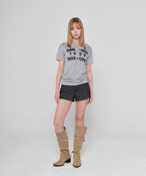 5OML(オーオーエムエル)の「ヘンリーネックボタンショートスリーブメランジグレー(Tシャツ/カットソー・レディース・グレー・FREE)」の3枚目の写真