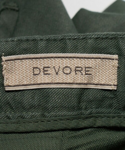 UNITED ARROWS（ユナイテッドアローズ）の「＜DEVORE＞ハーフギャザー チノ ショーツ（その他パンツ・メンズ・ダークブラウン/オフホワイト/オリーブ・48/50/46/44）」の7枚目の写真