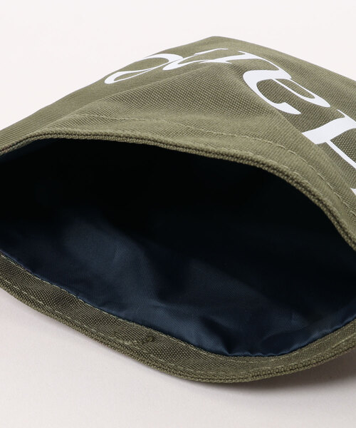 HANES（ヘインズ）の「【Hanes】フラッグデザインサコッシュ 60334804 TCP（ショルダーバッグ・レディース・レッド/ブラック・FREE）」の6枚目の写真