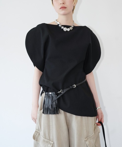 chuclla(チュクラ)の「アシンメトリーボリュームスリーブトップス chw26s297(Tシャツ/カットソー・レディース・ホワイト/ブラック・M/L)」の19枚目の写真