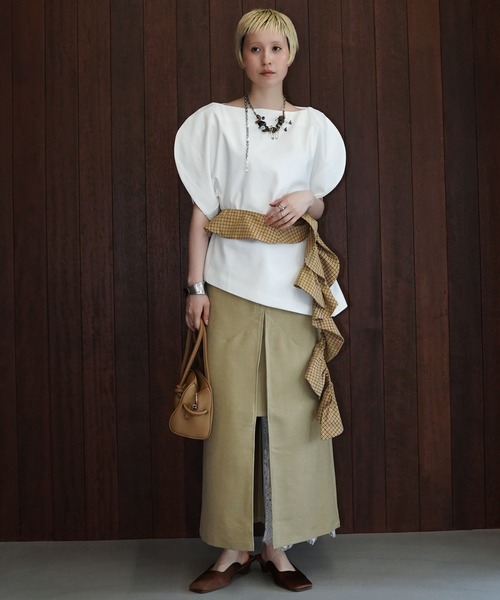 chuclla(チュクラ)の「アシンメトリーボリュームスリーブトップス chw26s297(Tシャツ/カットソー・レディース・ホワイト/ブラック・M/L)」の12枚目の写真