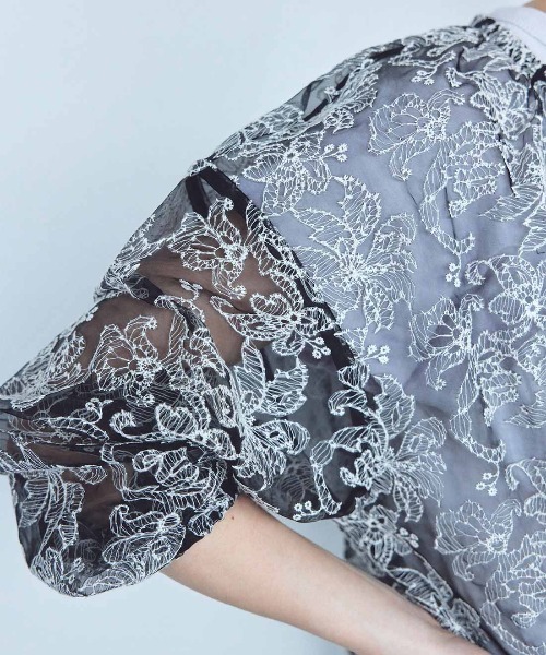 MEDE19F（メデジュウキュウ）の「ＭＥＤＥ１９Ｆ　オーガンジー刺繍シアーブルゾン〈ブラック×オフホワイト〉（その他アウター・レディース・ブラック×ホワイト・LL/L/M）」の7枚目の写真