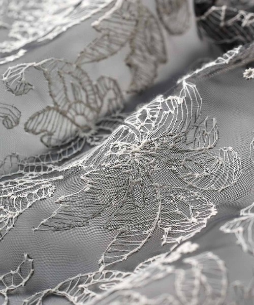 MEDE19F（メデジュウキュウ）の「ＭＥＤＥ１９Ｆ　オーガンジー刺繍シアーブルゾン〈ブラック×オフホワイト〉（その他アウター・レディース・ブラック×ホワイト・LL/L/M）」の10枚目の写真