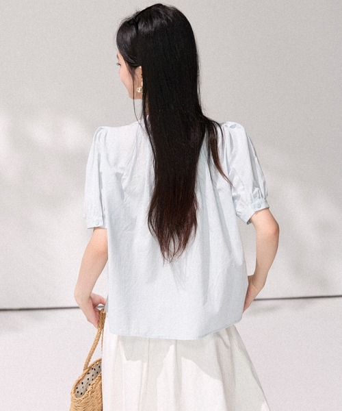 LUCPY(ラクピー)の「リボンデザインショートブラウス(シャツ/ブラウス・レディース・ブルー・X-LARGE/LARGE/MEDIUM/SMALL)」の4枚目の写真