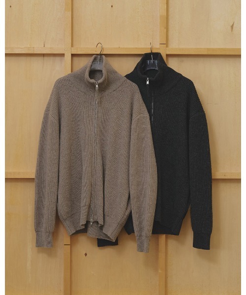 TODAYFUL(トゥデイフル)の「Zipup Knit Cardigan(カーディガン/ボレロ・レディース・チャコールグレー/グレイッシュベージュ・FREE)」の11枚目の写真