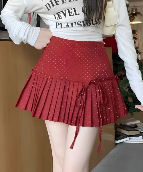 center i(センターアイ)の「ドットプリントプリーツミニスカート(スカート・レディース・レッド/ブラック/ネイビー・M/S)」の2枚目の写真