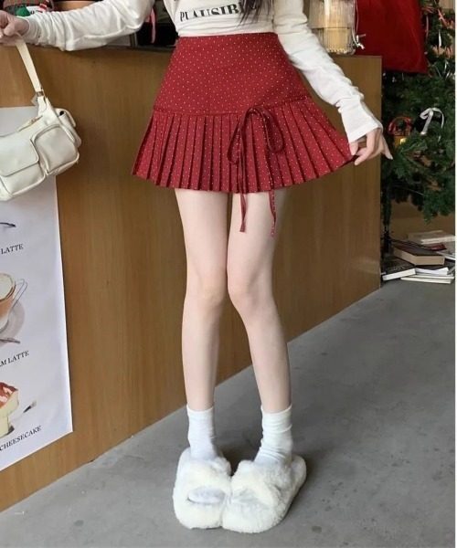 center i(センターアイ)の「ドットプリントプリーツミニスカート(スカート・レディース・レッド/ブラック/ネイビー・M/S)」の16枚目の写真