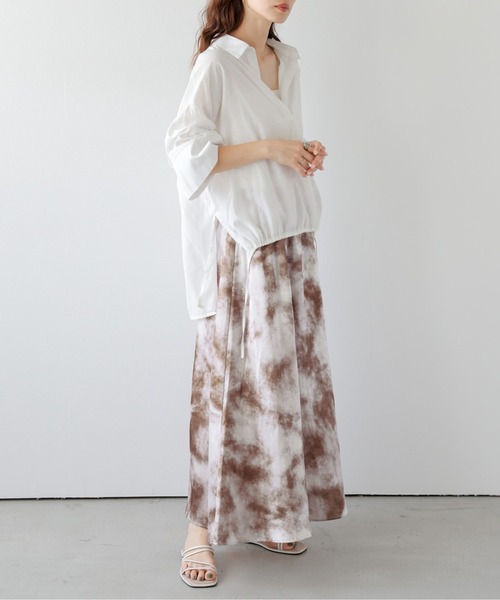 AMELY(エミリー)の「ニュアンス柄サテンフレアスカート(スカート・レディース・グリーン/ピンク/グレー・フリー)」の12枚目の写真