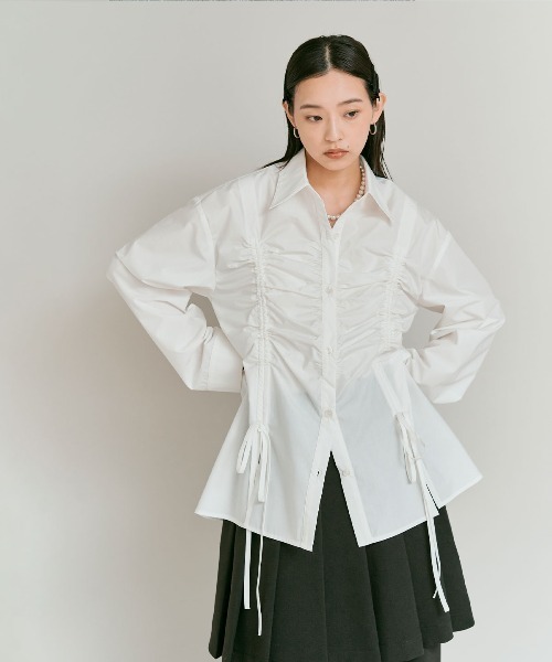 W:Huku(フーク)の「【W:Huku / ノンアイロンシリーズ】シャーリング リボン ブラウス / Wrinkle-Resistant Shirred Ribbon Blouse(シャツ/ブラウス・レディース・オフホワイト・FREE)」の1枚目の写真