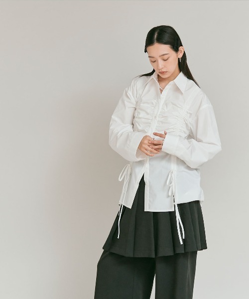 W:Huku(フーク)の「【W:Huku / ノンアイロンシリーズ】シャーリング リボン ブラウス / Wrinkle-Resistant Shirred Ribbon Blouse(シャツ/ブラウス・レディース・オフホワイト・FREE)」の3枚目の写真