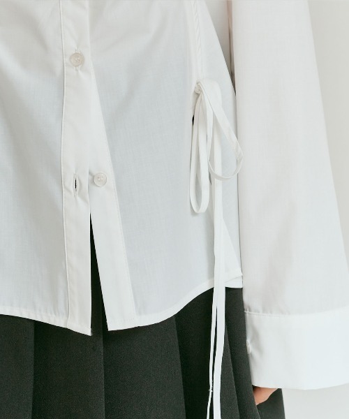 W:Huku(フーク)の「【W:Huku / ノンアイロンシリーズ】シャーリング リボン ブラウス / Wrinkle-Resistant Shirred Ribbon Blouse(シャツ/ブラウス・レディース・オフホワイト・FREE)」の4枚目の写真