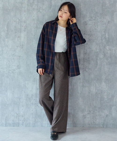 LAVEANGE（ラビアンジェ）の「【定番】オンブレーチェックレギュラーカラーシャツ｜羽織り/冷房対策/着回し/大人カジュアル（シャツ/ブラウス・レディース・ネイビー/ベージュ・LL/M/5L/4L/3L）」の18枚目の写真