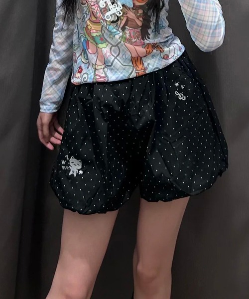AsheKsha(アシクシャ)の「小水玉刺繍ショートパンツ(その他パンツ・レディース・ブラック・F)」の3枚目の写真