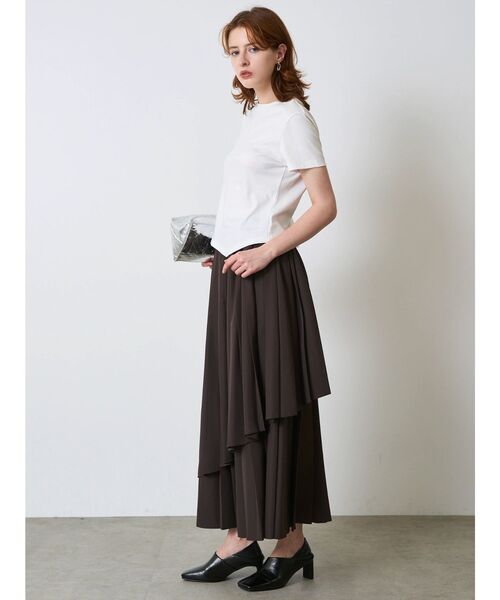 ELENDEEK（エレンディーク）の「アシメヘムティーシャツ（Tシャツ/カットソー・レディース・ブラック/オフホワイト/ピンク/ブラウン・FREE）」の19枚目の写真