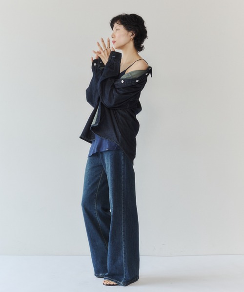 VION(ヴィオン)の「ライトデニムシャツ / Light Denim Shirt(シャツ/ブラウス・レディース・ネイビー/ブルー・FREE)」の5枚目の写真