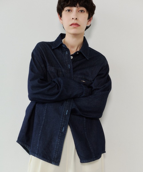 VION(ヴィオン)の「ライトデニムシャツ / Light Denim Shirt(シャツ/ブラウス・レディース・ネイビー/ブルー・FREE)」の22枚目の写真