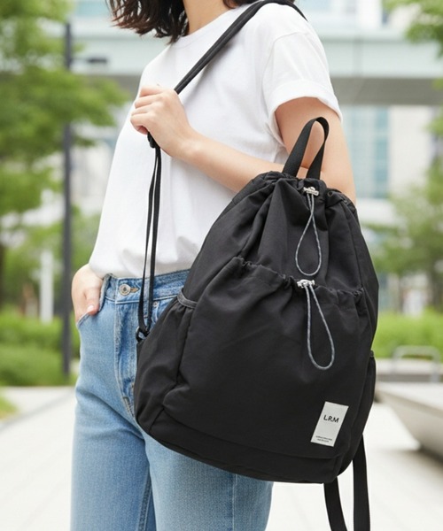 L.R.M(エルアールエム)の「L.R.M ドロスト巾着リュック(バックパック/リュック・レディース・ブラック・FREE)」の15枚目の写真