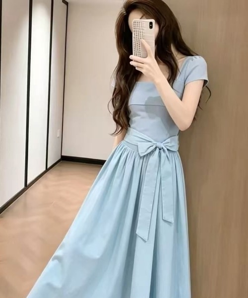 AMAJI(アマジ)の「フロントリボン ハイウエスト サマーワンピース(ワンピース・レディース・ライトブルー・SMALL/MEDIUM/LARGE/X-LARGE)」の3枚目の写真