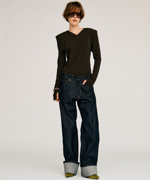 PRANK PROJECT(プランクプロジェクト)の「【2026Autumn Pre-Order】ウールブレンドショルダーパッドVネックトップ / Wool Blend Shoulder Pad V-Neck Top(Tシャツ/カットソー・レディース・ブラウン/グレー/ブラック・FREE)」の12枚目の写真