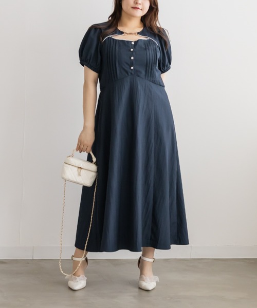 CLETTE(クレット)の「フロントボタンピンタックワンピース(ワンピース・レディース・ピンク/ネイビー/チャコールグレー・3L/4L/LL)」の3枚目の写真