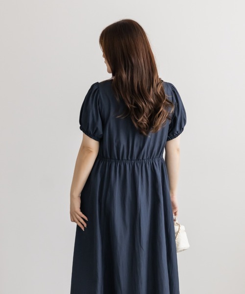 CLETTE(クレット)の「フロントボタンピンタックワンピース(ワンピース・レディース・ピンク/ネイビー/チャコールグレー・3L/4L/LL)」の22枚目の写真