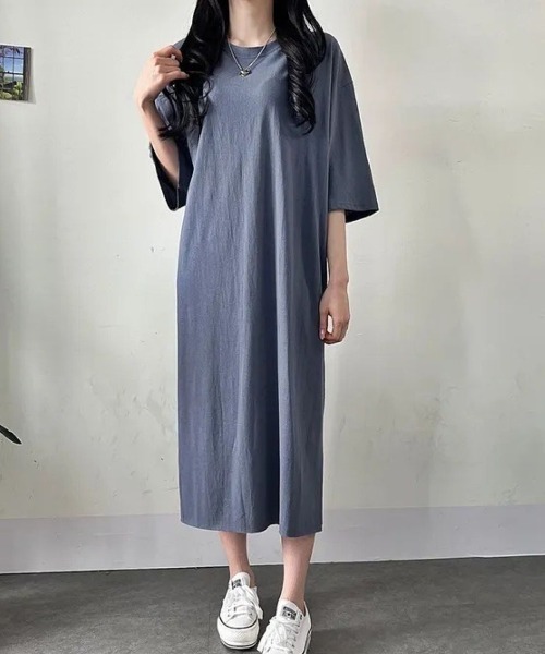 LETee(レティー)の「バックプリントで後ろ姿までおしゃれ!ゆるっと着こなすオーバーサイズTシャツワンピース(ワンピース・レディース・ネイビー/チャコールグレー/ブラック・FREE)」の9枚目の写真