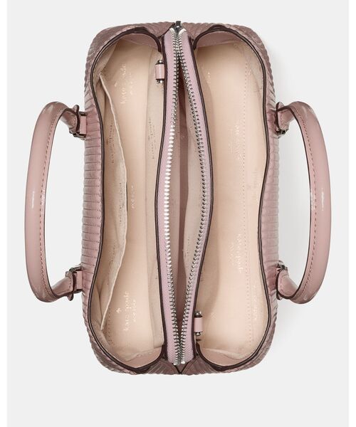 kate spade new york（ケイトスペード ニューヨーク）の「トンプソン ストリート シャイニー キルテッド スモール サッチェル バッグ（ショルダーバッグ・レディース・ピンク・ONESIZE）」の6枚目の写真