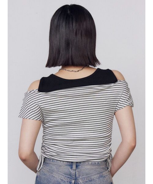 EMODA(エモダ)の「レイヤードレープクロップドトップ(Tシャツ/カットソー・レディース・ブラック/ホワイト/グレー・FREE)」の8枚目の写真