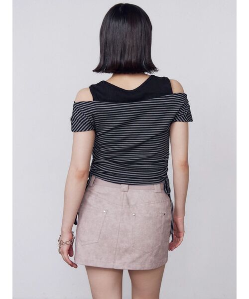 EMODA(エモダ)の「レイヤードレープクロップドトップ(Tシャツ/カットソー・レディース・ブラック/ホワイト/グレー・FREE)」の17枚目の写真