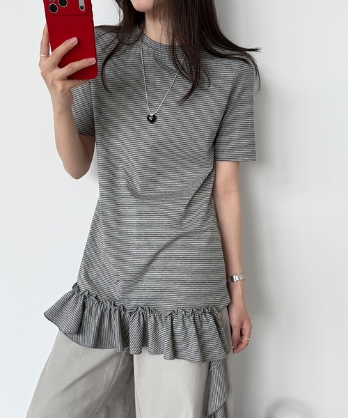 Girly Doll(ガーリードール)の「裾フリルボーダーTシャツ(その他トップス・レディース・ホワイト/グレー・FREE)」の10枚目の写真