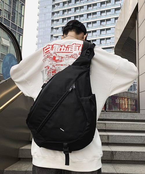 WESTSEA(ウエストシー)の「軽量 大容量 A4収納 ワンショルダーバッグ ボディバッグ(ボディバッグ/ウエストポーチ・メンズ・ネイビー/ブラック・FREE)」の1枚目の写真