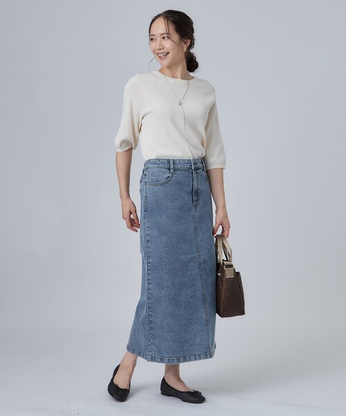 SHOO・LA・RUE（シューラルー）の「【洗濯機可/S-LL】程よいシルエットで使いやすい ストレッチデニムスカート（デニムスカート・レディース・ネイビー/ブルー・04/03/02/01）」の7枚目の写真