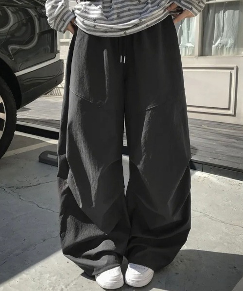 FAVORITO(ファヴォリート)の「ドローストリングワイドパンツ(その他パンツ・レディース・ベージュ/グレー/ブラック・F)」の12枚目の写真