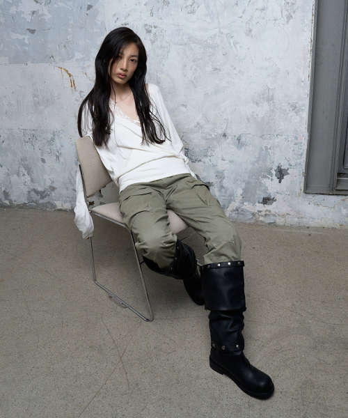 KHIHO（キホ）の「ノードスタッドブーツ ブラック（ブーツ・レディース・ブラック・23cm/23.5cm/24cm/24.5cm/25cm）」の3枚目の写真