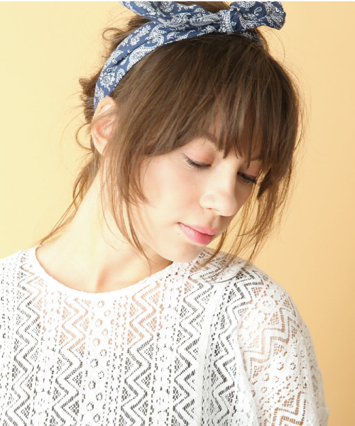 INTERPLANET WINGS(インタープラネットウィング)の「バンダナ柄ヘアーバンド(ヘアバンド・レディース・レッド/ブラック/ネイビー・FREE)」の2枚目の写真