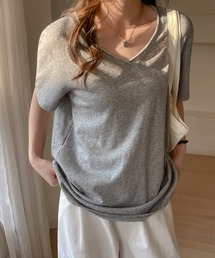 バックタック Vネック シンプルTシャツ