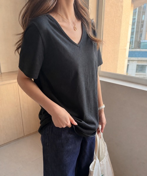 JOCOSA(ジョコサ)の「バックタック Vネック シンプルTシャツ(Tシャツ/カットソー・レディース・グレー/ブラック/ライトブルー/ピンク/ホワイト・S/M/L)」の10枚目の写真