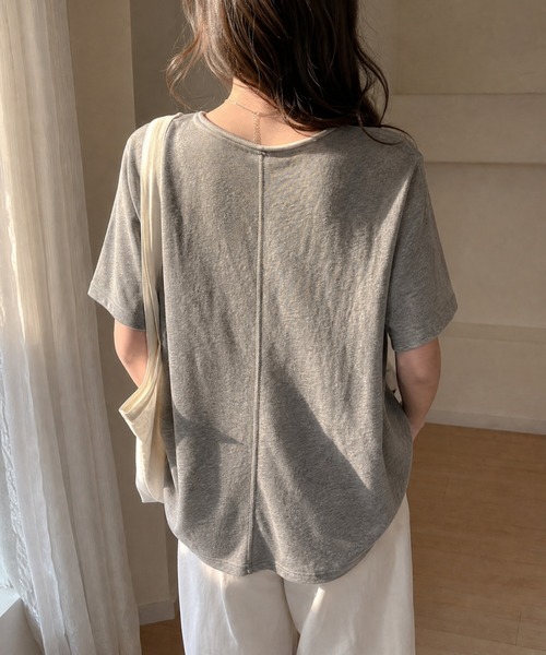 JOCOSA(ジョコサ)の「バックタック Vネック シンプルTシャツ(Tシャツ/カットソー・レディース・グレー/ブラック/ライトブルー/ピンク/ホワイト・S/M/L)」の14枚目の写真