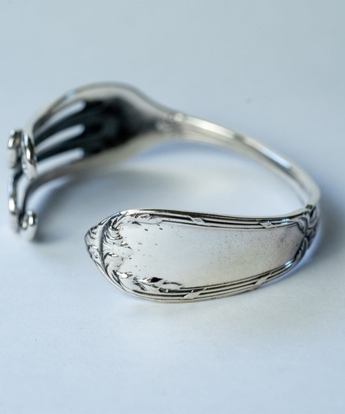 STUDIOUS(ステュディオス)の「【WAKAN SILVER SMITH】BN-032 Antique fork bangle(バングル/リストバンド・メンズ・シルバー・FREE)」の2枚目の写真