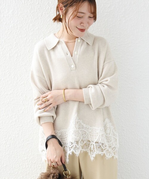 SHIPS(シップス)の「【WEB限定】〈手洗い可能〉レーストリム スキッパー ポロ襟 ニット(ニット/セーター・レディース・ダークグレー/ライトイエロー/オフホワイト/ブラウン・ONE SIZE)」の1枚目の写真