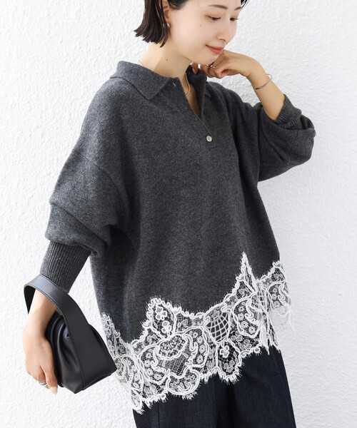 SHIPS(シップス)の「【WEB限定】〈手洗い可能〉レーストリム スキッパー ポロ襟 ニット(ニット/セーター・レディース・ダークグレー/ライトイエロー/オフホワイト/ブラウン・ONE SIZE)」の2枚目の写真