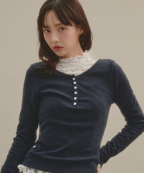 apres jour mignon(アプレジュールミニョン)の「ヘンリーネックロングスリーブプルオーバー(Tシャツ/カットソー・レディース・ボルドー/ダークブラウン/ネイビー/アイボリー/グレー/ブラウン系その他・フリー/LARGE)」の16枚目の写真