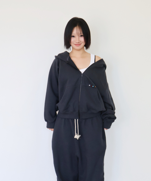 KIKOZY（キコジ）の「Macaroon Hood zip up_Chacoal（パーカー・レディース・その他・FREE）」の5枚目の写真